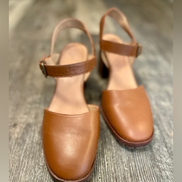 Madewell Leather Lug Sole Mary Janes, Size 11, Like New, Adjustable Ankle Strap - Picture 2 of 11